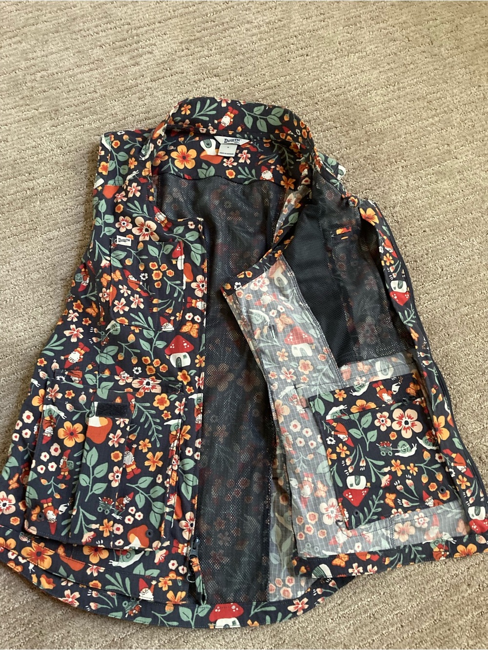 Duluth Gardening Gnome Heirloom Vest: NWOT - Picture 6 of 6